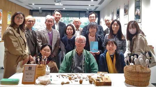 �������܎s��ΐl�`������